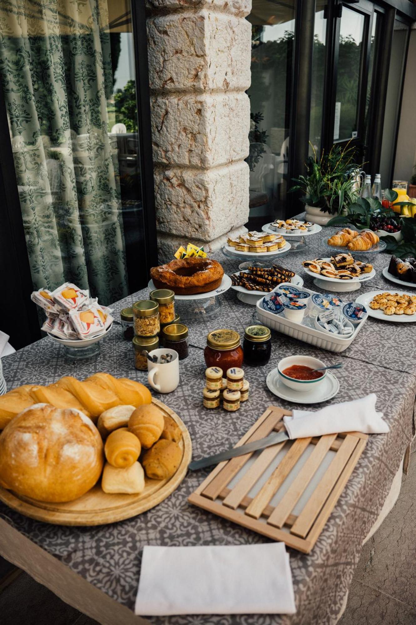 Albergo La Meridiana Castelnuovo del Garda Εξωτερικό φωτογραφία
